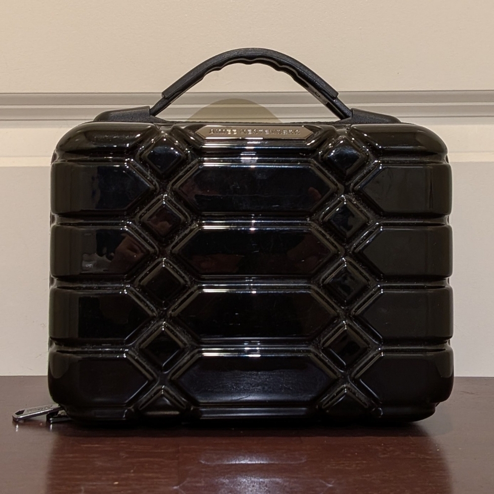 GUC Aimee Kestenberg Black Hard Case Cosmetic Bag